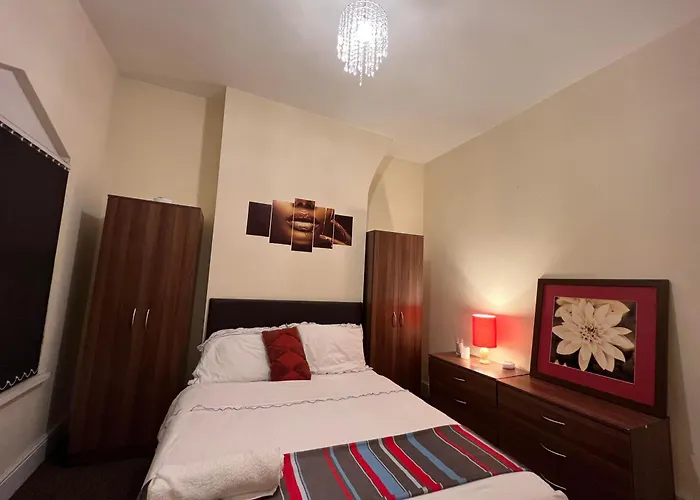 H & F Realty Room 2