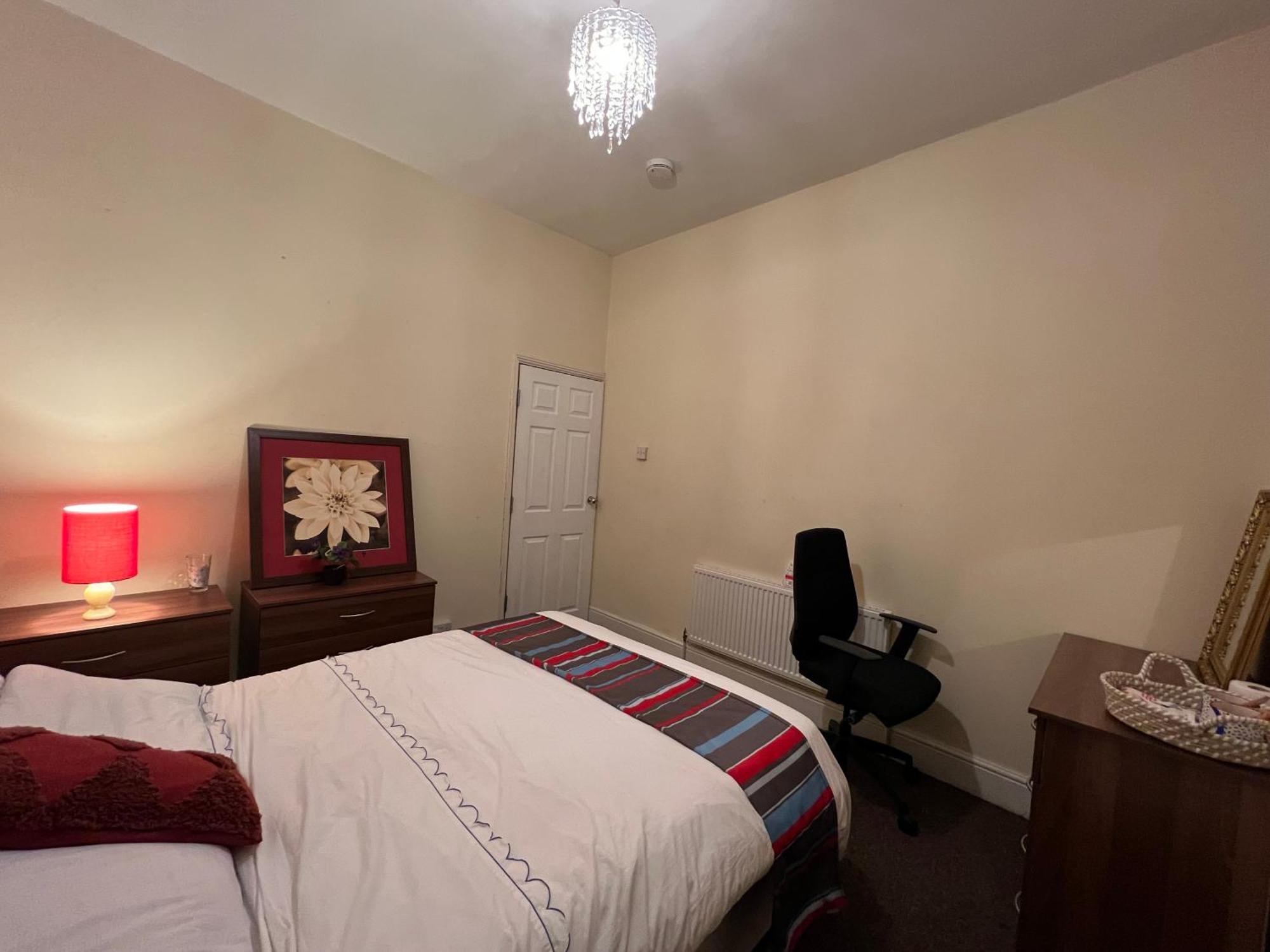 H & F Realty 2 * Stoke-on-Trent